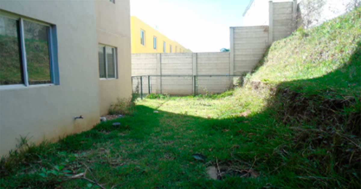 Venta de Casa o Casas, Terrenos, Propiedades, Apartamentos, Inmuebles en Guatemala, zona 11, zona 7, zona 2, zona 18, zona 16, Mixco, Carretera Al Salvador, Fraijanes, Santa Catarina Pinula, Antigua Guatemala, Villa Nueva, Villa Canales, San Miguel Petapa - Venta o Alquiler de Casas En Guatemala